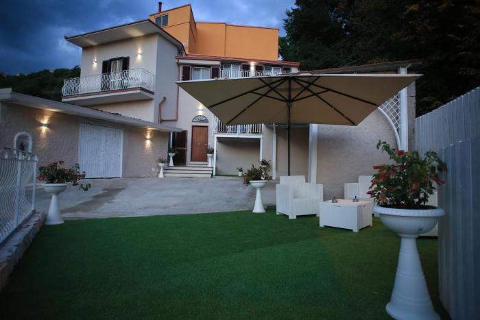 B&B MicAnTo - Parcheggio gratuito - Vicino Pompei