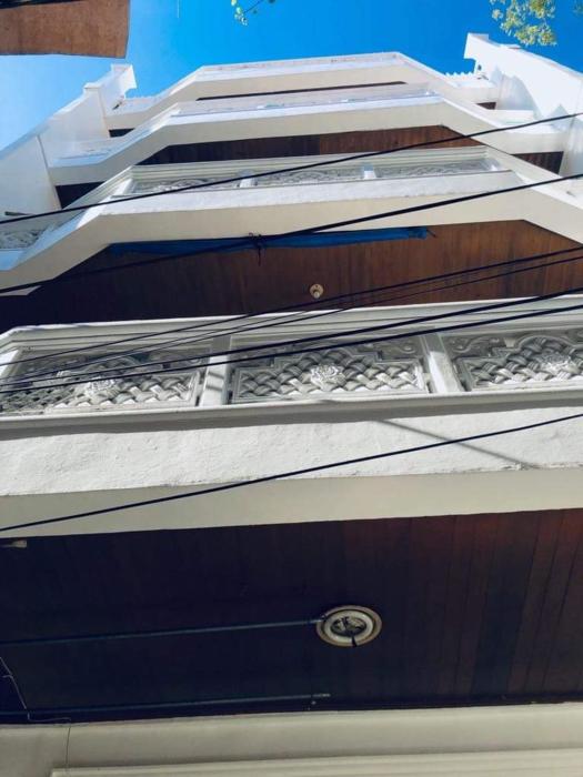 THE MANSION - 24-HOUR Near AirPort Hostel 4 Backpackers