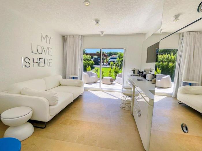 Holiday Home House Boat Small by Interhome