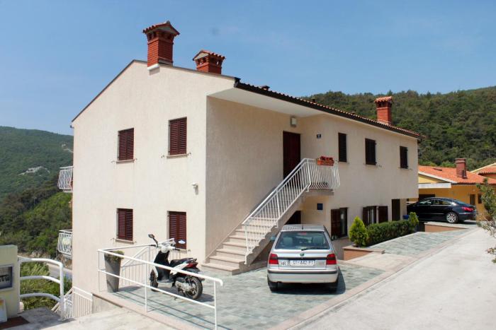 Apartments with a parking space Rabac, Labin - 7660