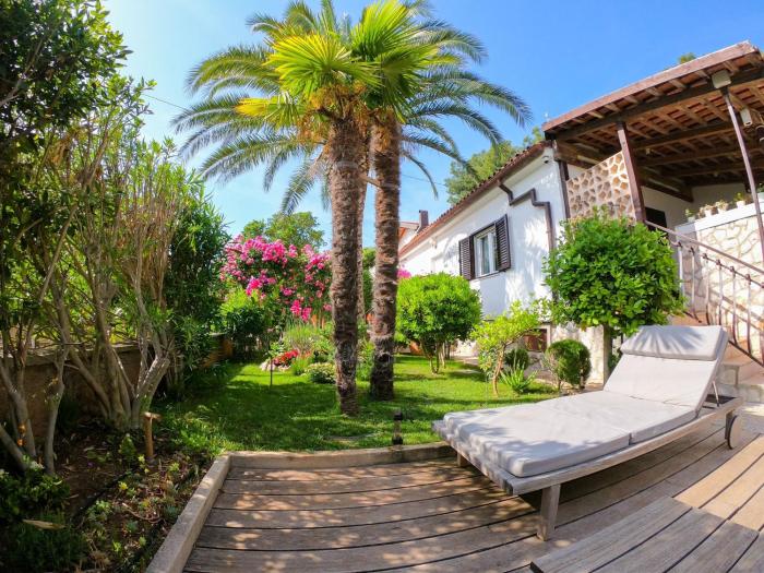 Apartments by the sea Artatore, Losinj - 8020
