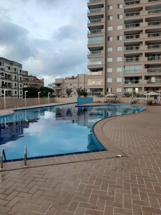 Apartamento na maior praia do Guarujá Região Tortuga