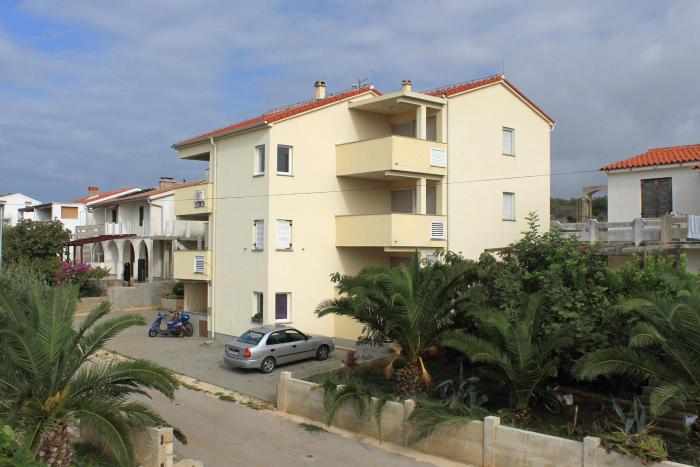 Apartments with parking space Novalja, Pag - 9417