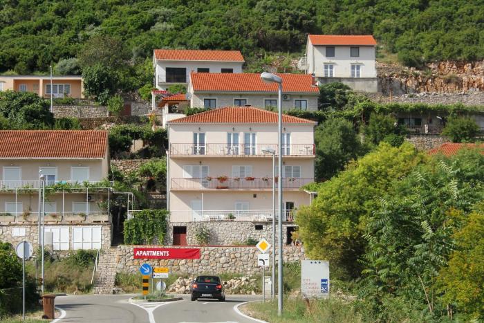 Apartments with parking space Trpanj, Peljesac - 10180