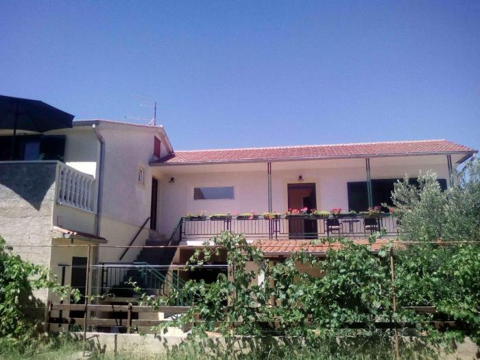 Apartments with parking space Pirovac, Sibenik - 11746
