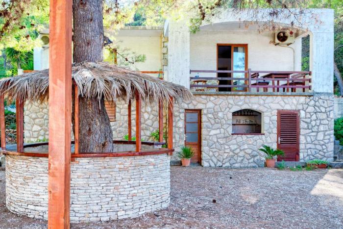 Apartments by the sea Jelsa, Hvar - 12052