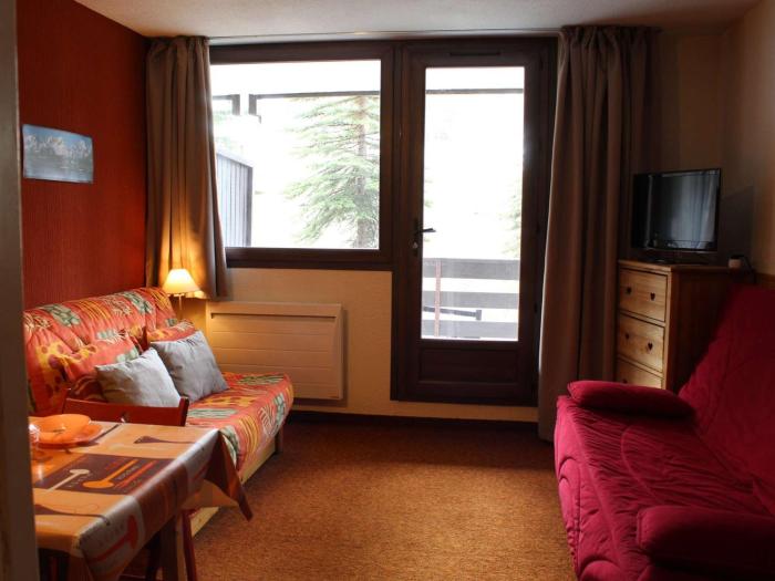 Studio charmant au pied des pistes, balcon sud, parking gratuit, animaux acceptés ! - FR-1-330-513