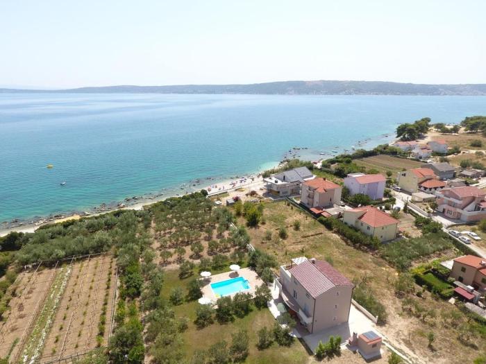 Family friendly apartments with a swimming pool Kastel Stafilic, Kastela - 12627