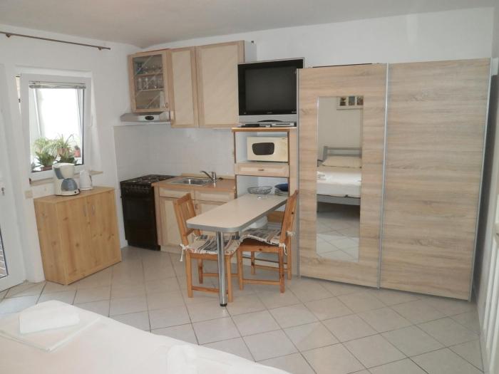 Apartments with parking space Nin, Zadar - 12864