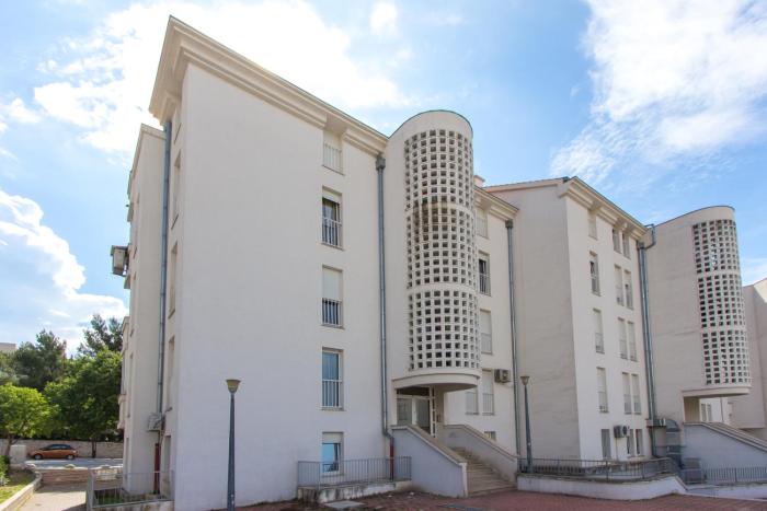 Apartments with WiFi Split - 13415