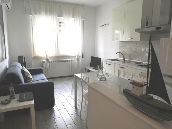 Monicas Apartment