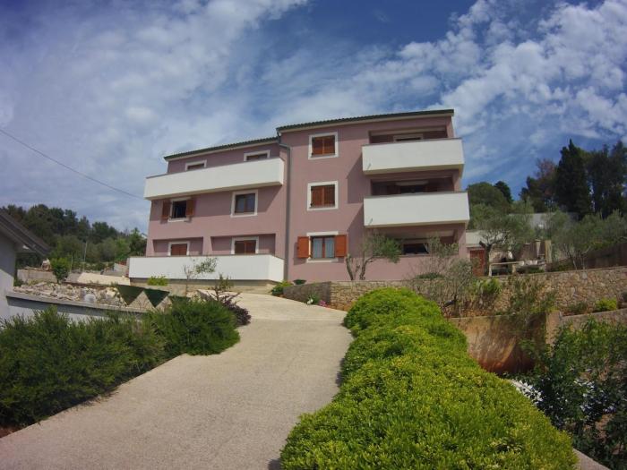 Apartments by the sea Veli Losinj, Losinj - 15229