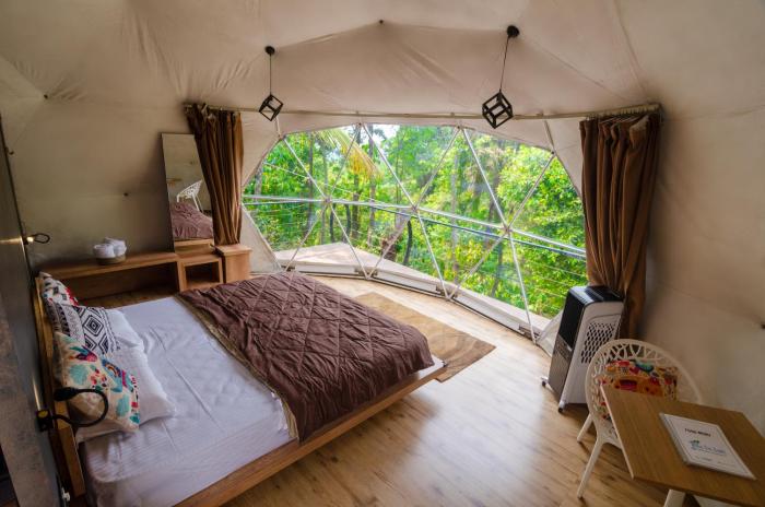 Birds eye Estate, glamping domes