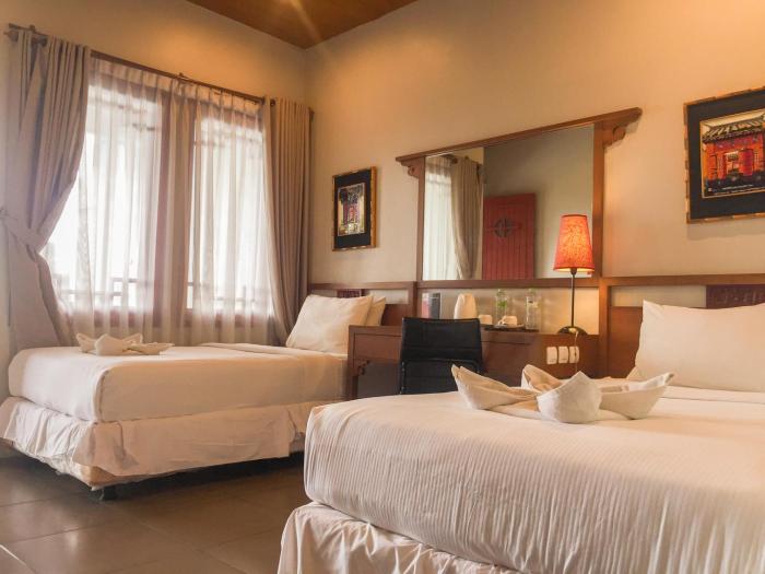 Rumah Stroberi Organic Farm & Family Lodge