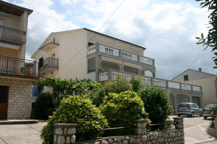 Family-friendly apartments with swimming pool Crikvenica - 5489