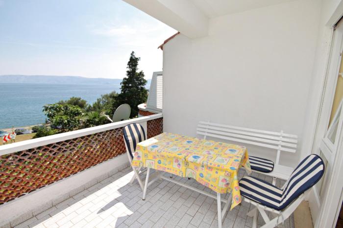 Apartments by the sea Novi Vinodolski - 5558