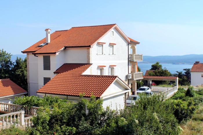 Apartments with parking space Crikvenica - 5589