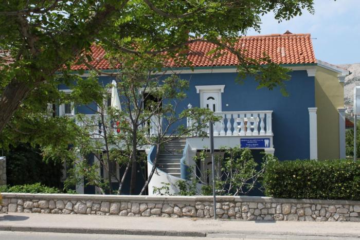 Apartments with a parking space Pag - 6327