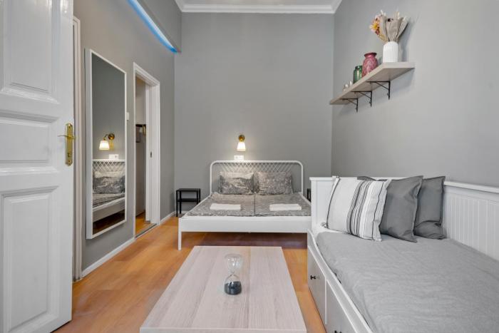 Venus Apartments - Akacfa II