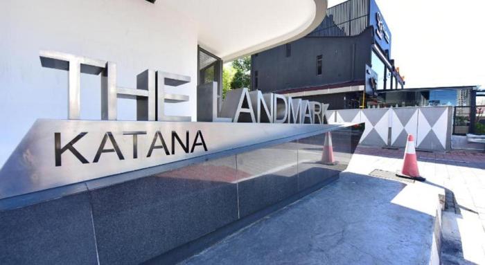 Seaview Water Purify Cozy Comfortable for Short & Long Stay in The Landmark by Katana
