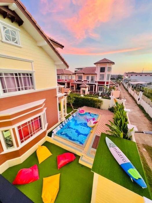 Landara Private Pool Villa Sattahip