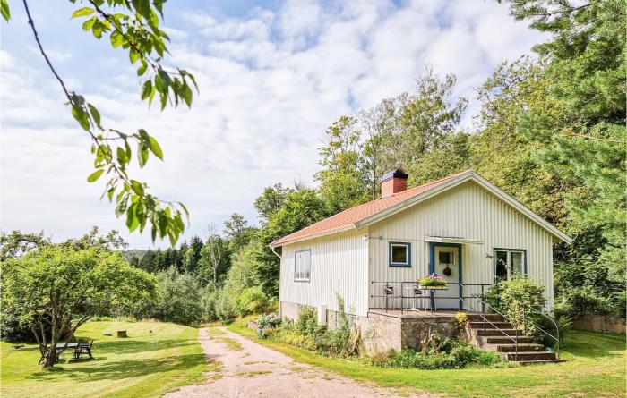 2 Bedroom Cozy Home In Brastad