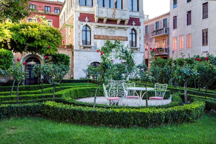 Ca Nigra Lagoon Resort