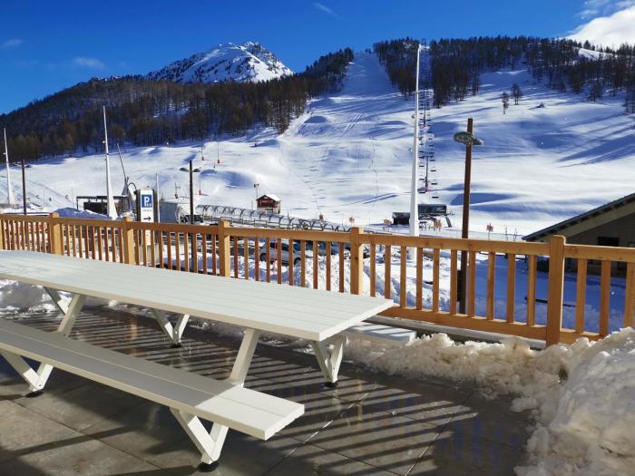 Alpi Cozie, appartement de luxe pour 12 personnes au pied des pistes