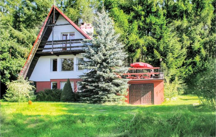 3 Bedroom Awesome Home In Suleczyno