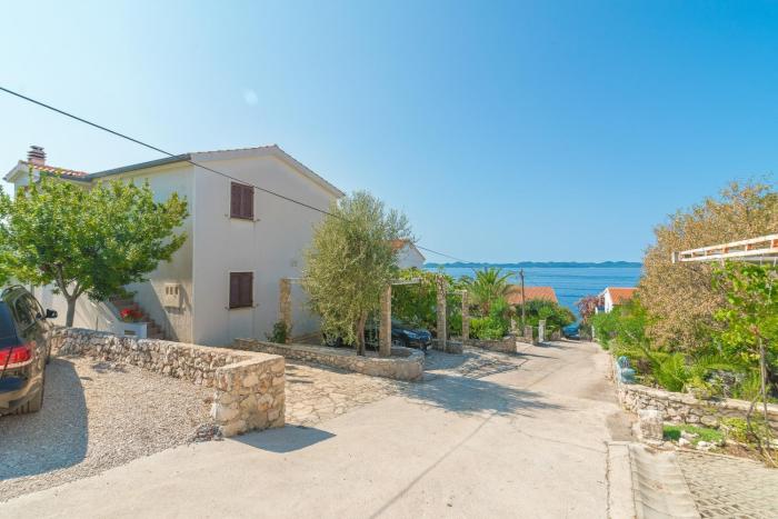 Apartments by the sea Zdrelac, Pasman - 15911