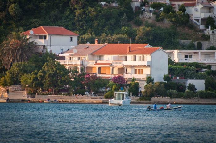 Apartments by the sea Kampor, Rab - 15310