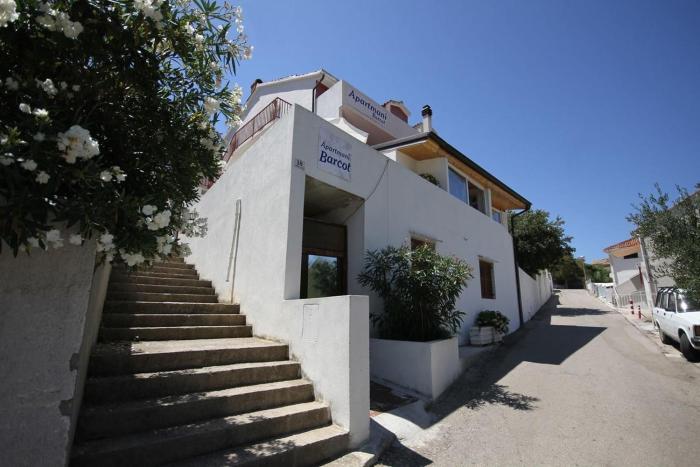 Apartments with WiFi Hvar - 15506