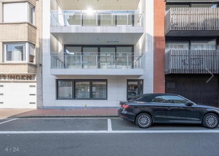 Beautiful 3 bedroom garden-appartment near Knokke-Strand Beach Bar