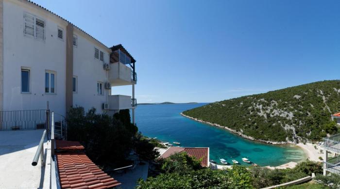 Apartments by the sea Cove Ljubljeva, Trogir - 17122
