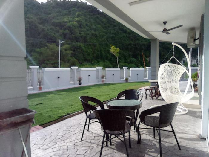 LOW SEASON PROMOTION! Mountainview Corner Lot 10 pax
