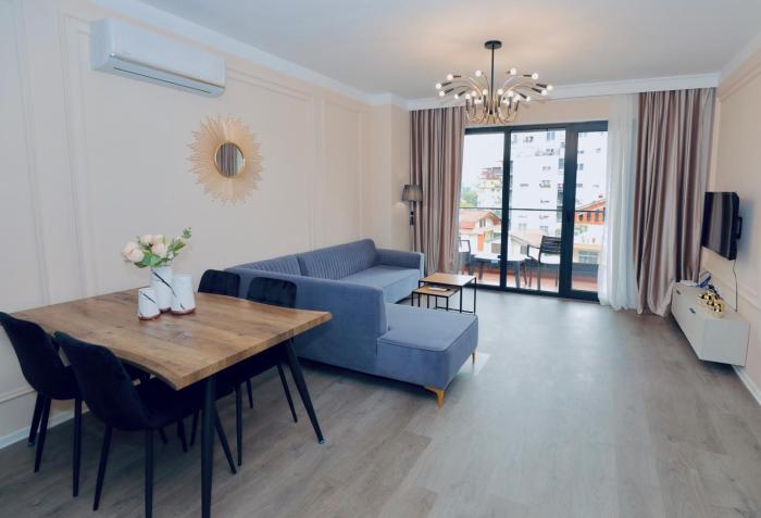 Miku Apartment - Unique 3 Bedroom At Olympic Residence