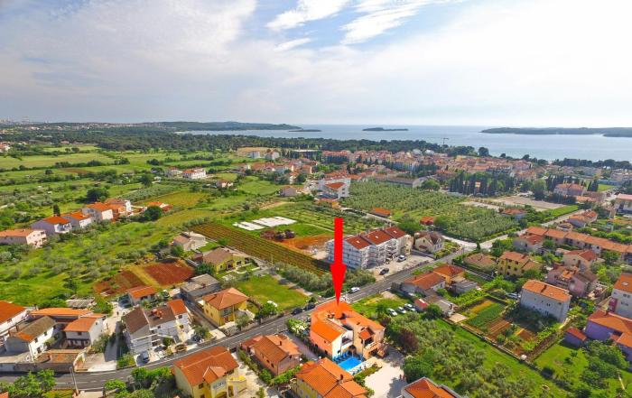 Family-friendly apartments with swimming pool Fazana - 19595