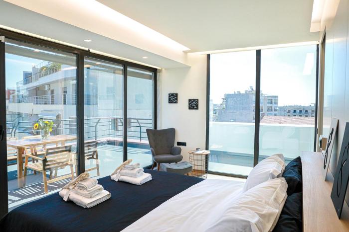 The First Key Luxury & small apartment in the center of Xanthi