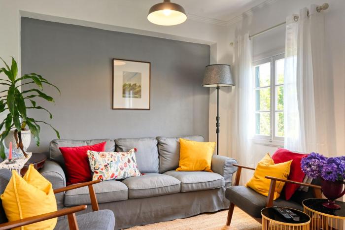 Os Ferreirinhos, a Home in Madeira