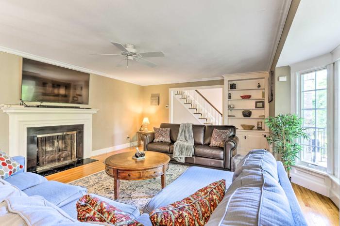 Large Private Yard Grand Worcester Getaway