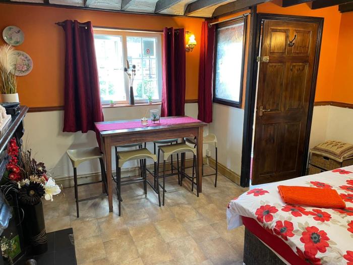 Yarm Cottages & Rooms Cottage Sleeping 4 Next to Fox Covert Pub