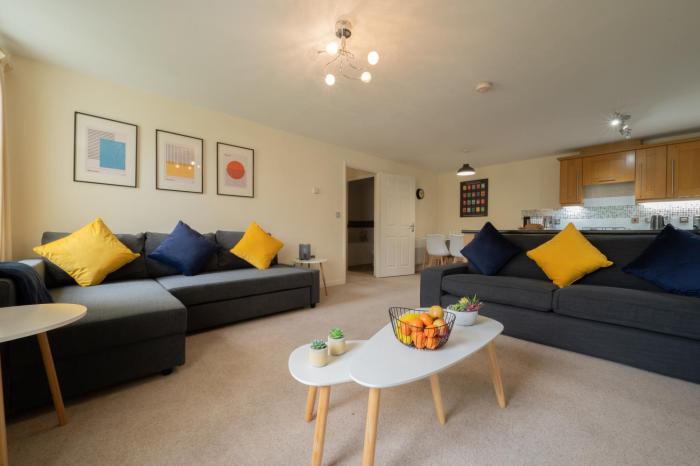 Luxury 2-bedroom 2-bathroom city centre apartment