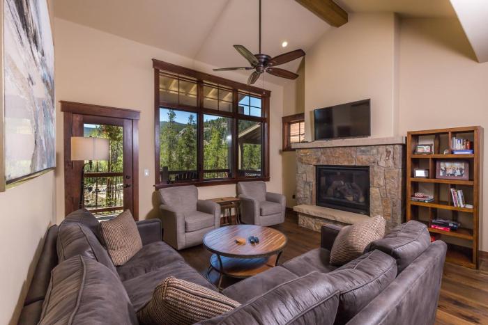 Alders by Summit County Mountain Retreats