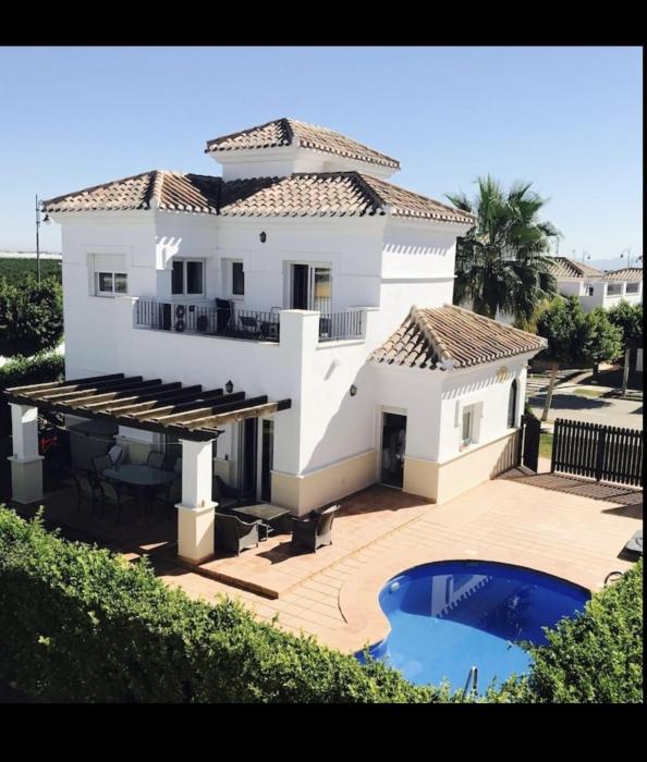 PJA2-LT Bonita Villa localizado en La Torre Golf Resort