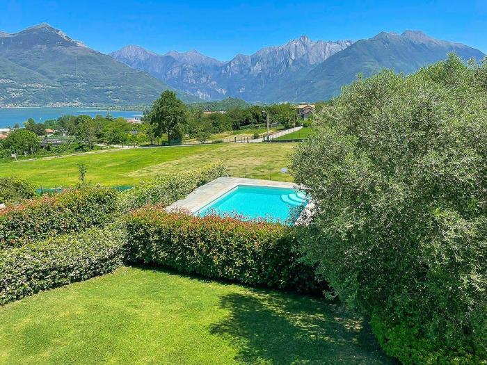 Beata Rose Ferienwohnung (DG) mit Pool