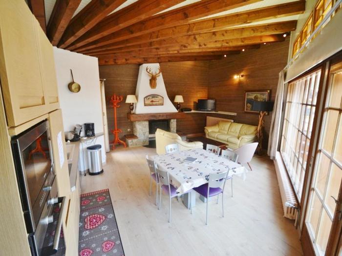 Appartement T4 Lumineux au Centre de Morzine, Proche Télécabines – 6 Pers, Parc. Couv., Multipass Été - FR-1-684-33