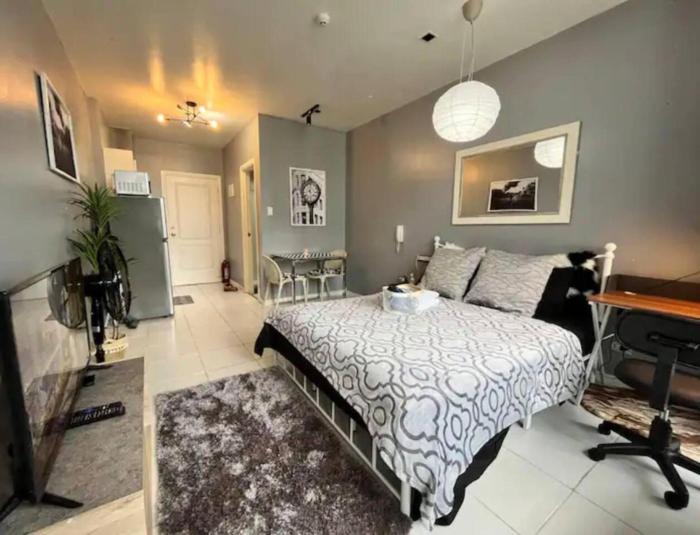 Makati - Sleeps 2 - Pool - Cinema - Gym - Garden