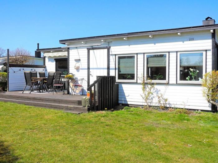 6 person holiday home in SÖLVESBORG