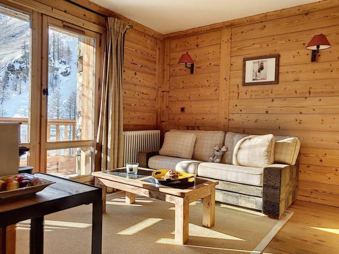 Charmant Appartement au Chatelard, Val-dIsère, Accès Direct aux Pistes, Parking Inclus - FR-1-518-130