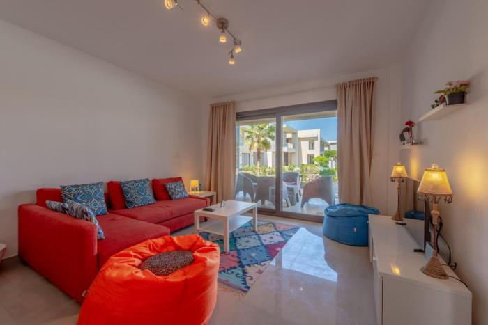 Cozy 2-Bedroom Apartment in G-Cribs, El Gouna. Terrace & Pool